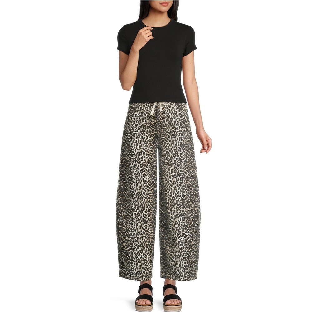 Tractr Leopard Print Wide Leg Pants in Black and Beige